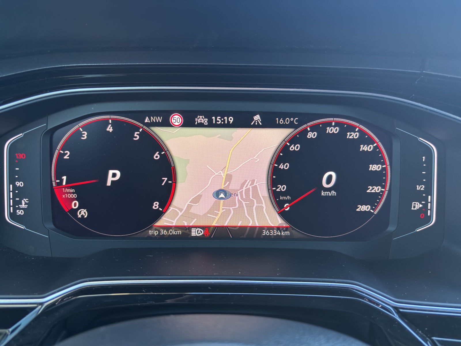 VW Polo 2.0 TSI GTI DSG mit Navi, Rückfahrkamera, Schwarze Aussenspiegel mit schwarzem Dach in Absetzfarbe & Winterräder-image-12