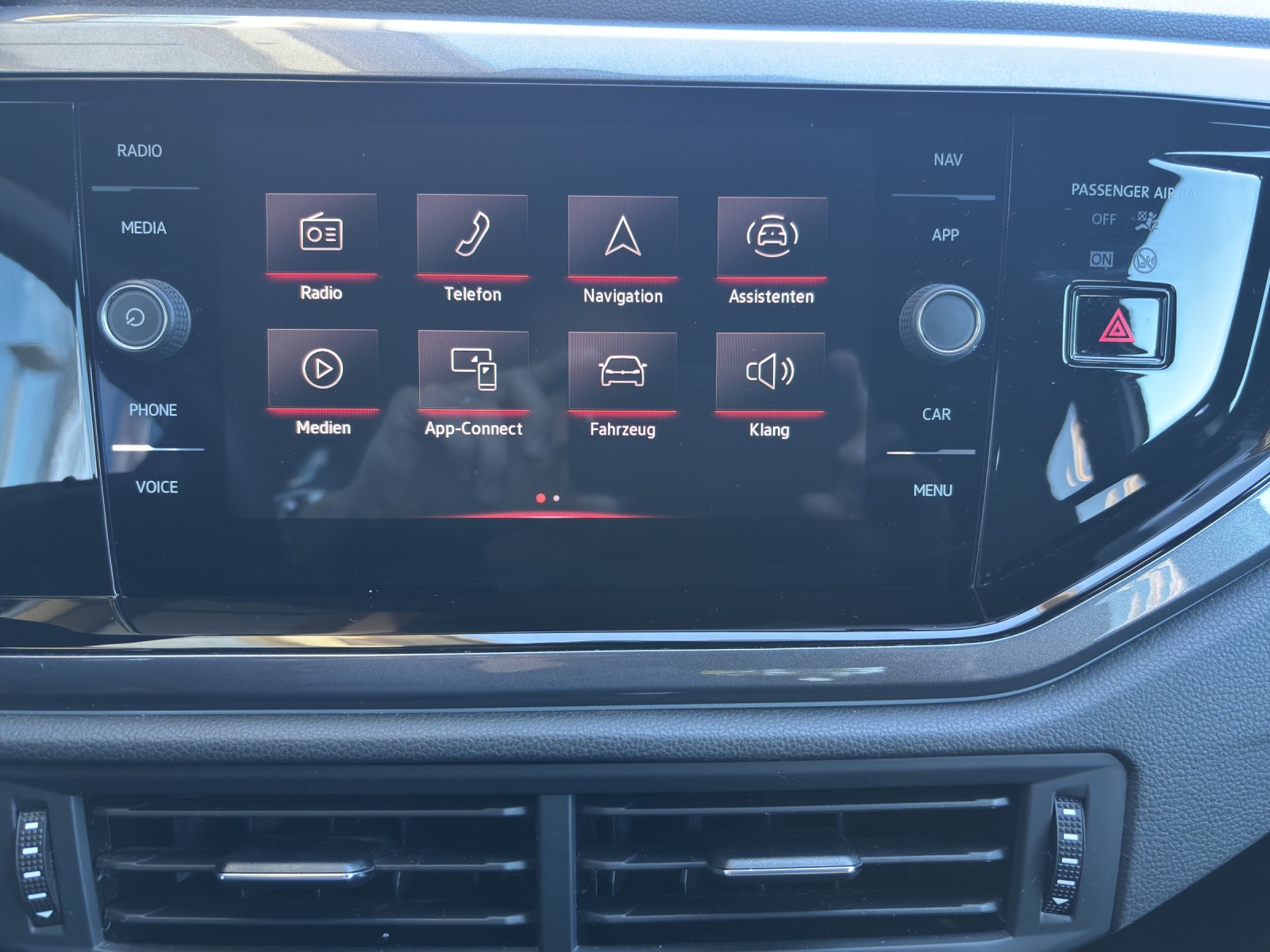 VW Polo 2.0 TSI GTI DSG mit Navi, Rückfahrkamera, Schwarze Aussenspiegel mit schwarzem Dach in Absetzfarbe & Winterräder-image-13