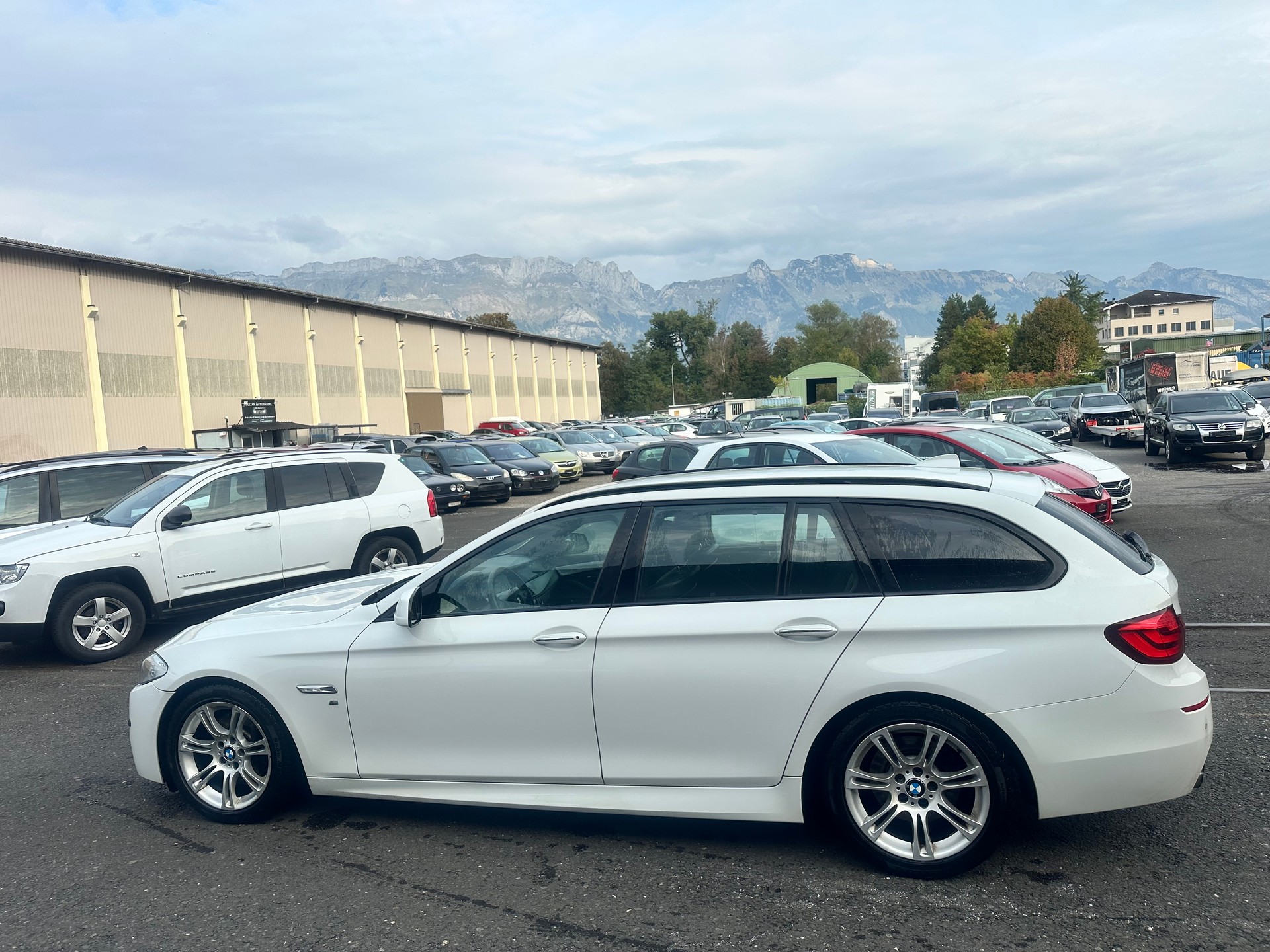 BMW 528i xDrive Touring Steptronic-image-3