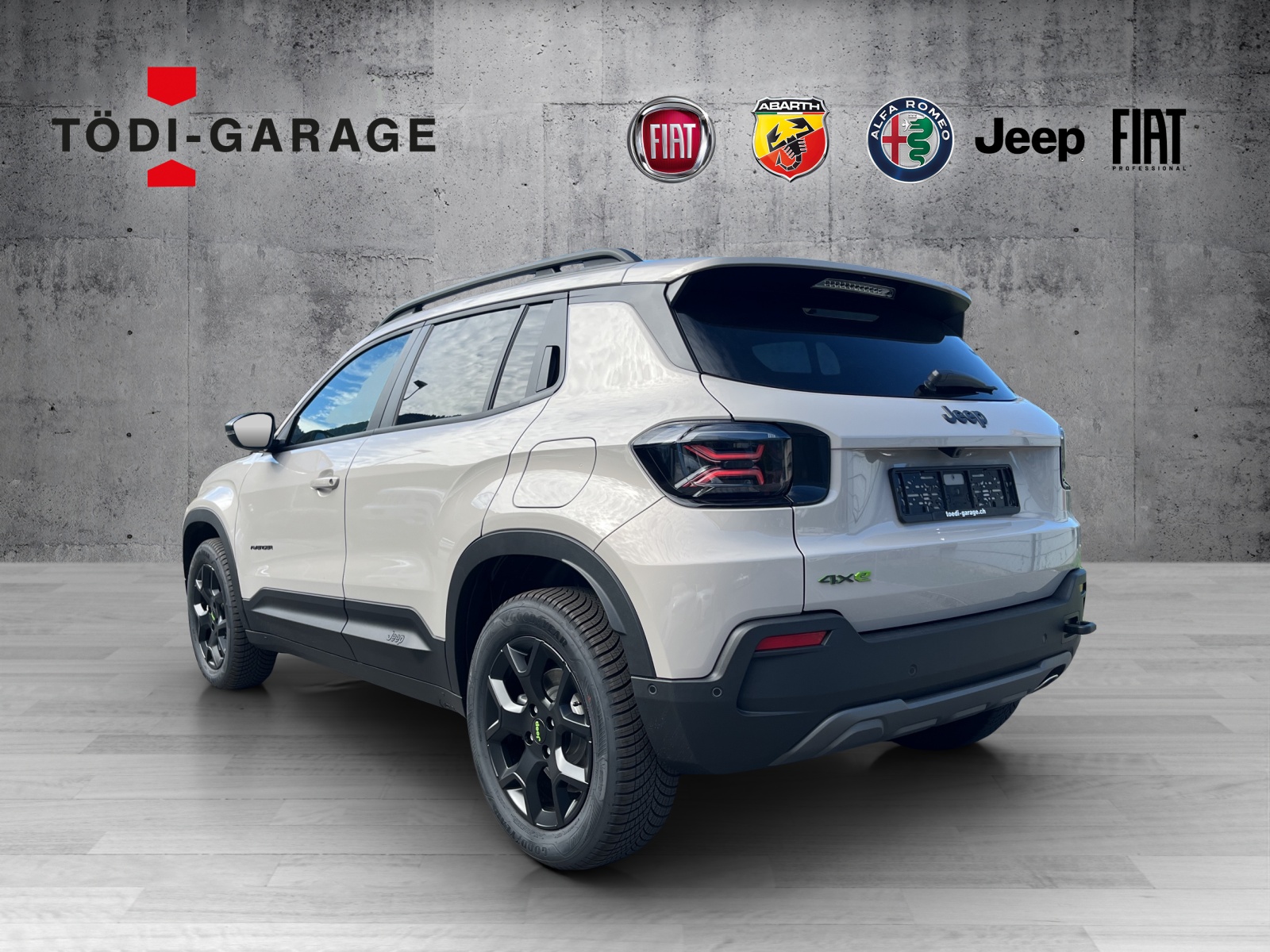 JEEP Avenger 1.2 MHEV Overland Pack Leder 4xe-showroom-element-3