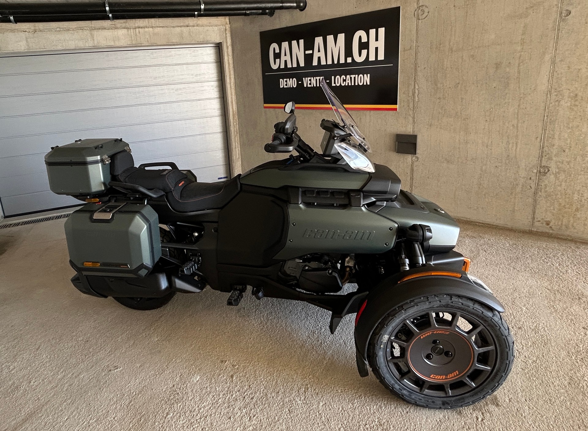 CAN-AM Redrock-image-2