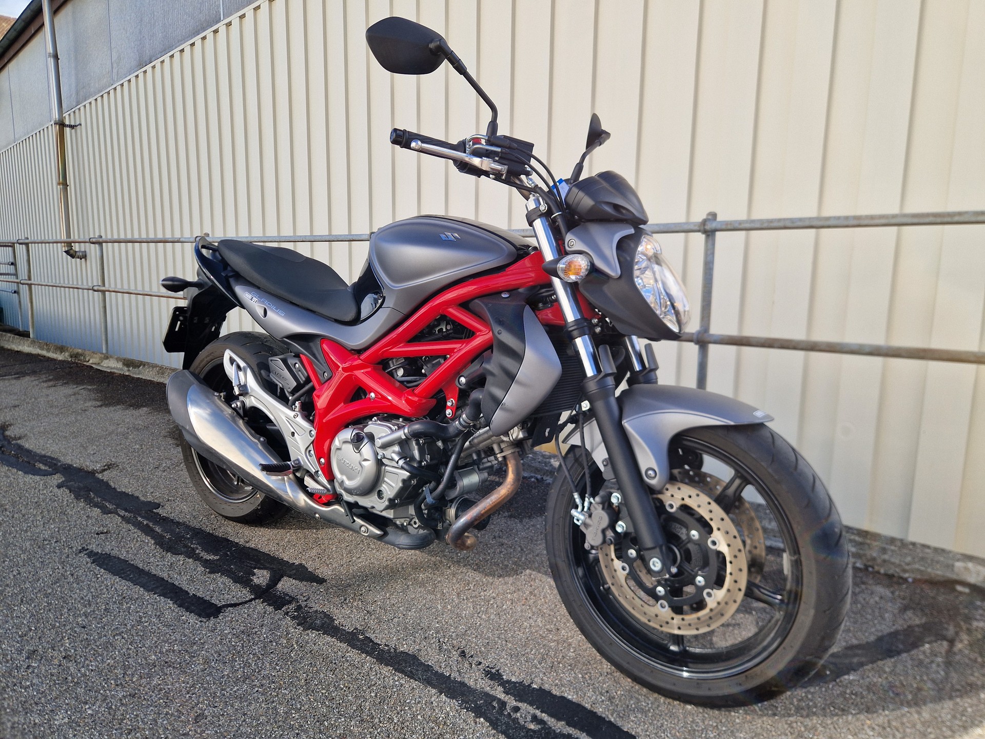 SUZUKI SFV 650 Gladius ABS-image-2