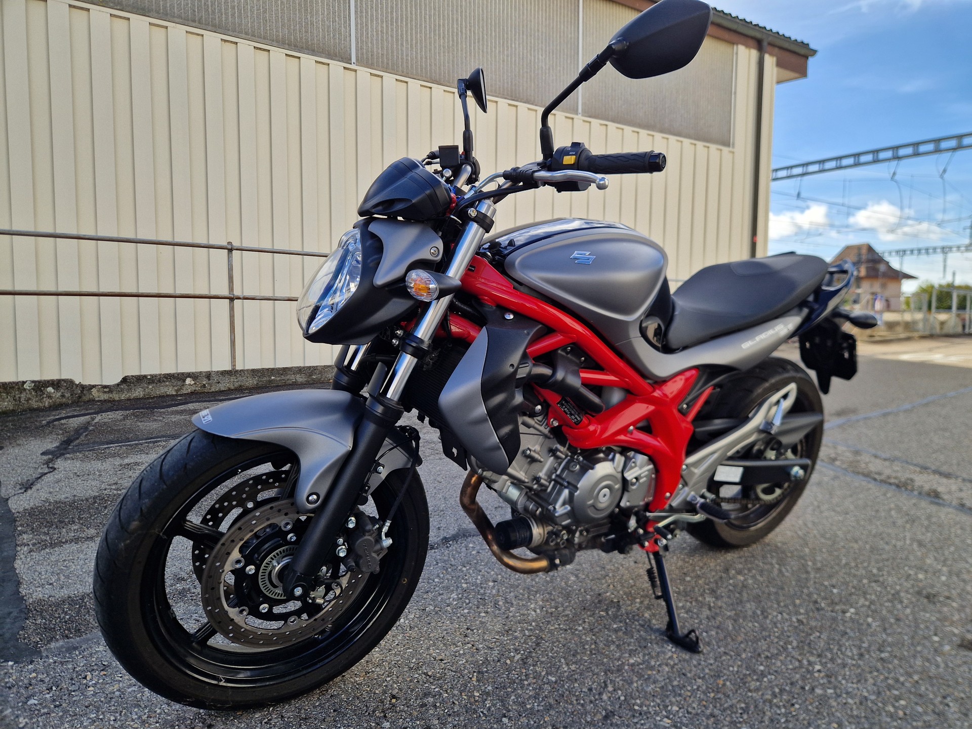 SUZUKI SFV 650 Gladius ABS-image-4