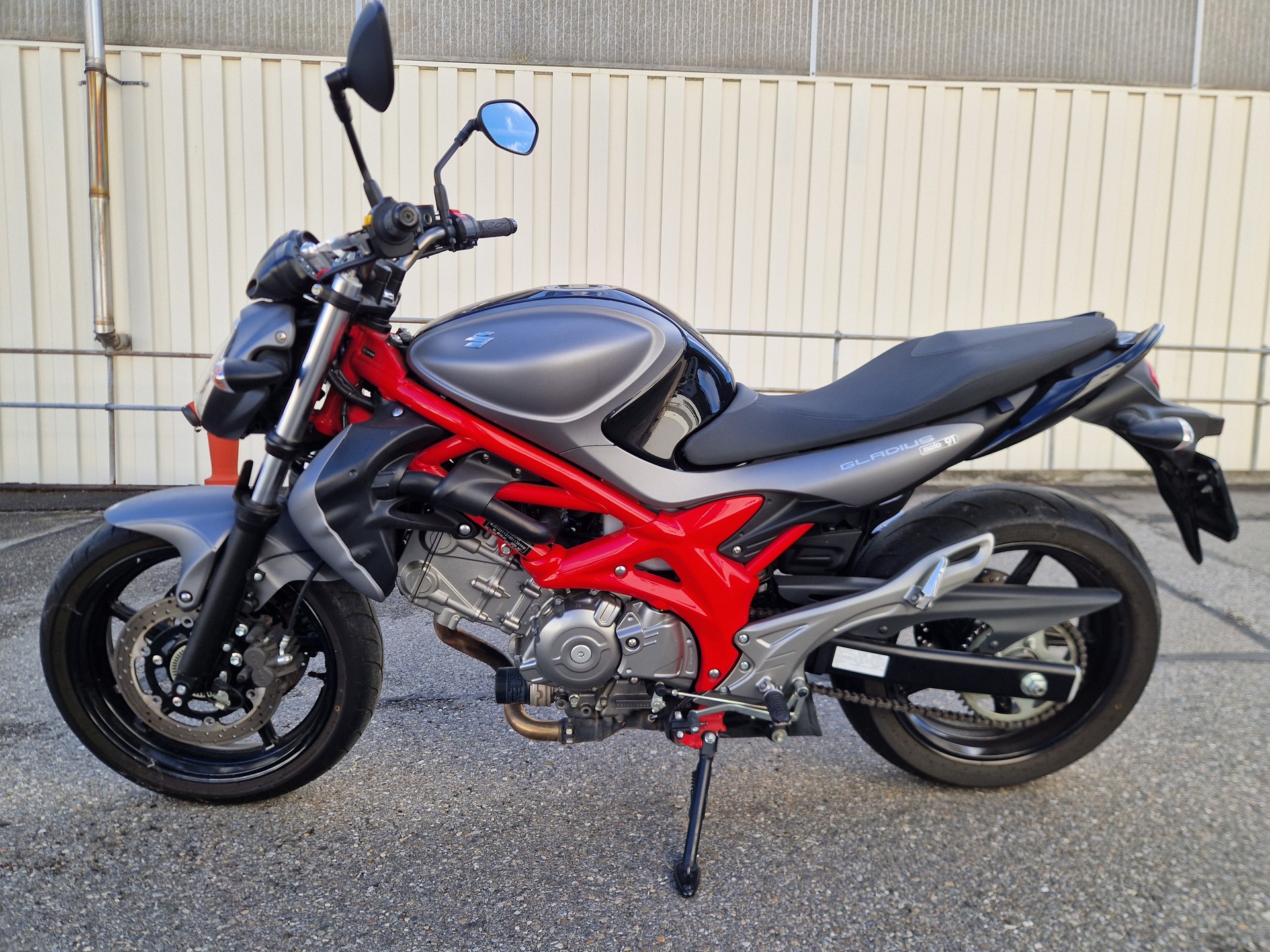 SUZUKI SFV 650 Gladius ABS-image-0
