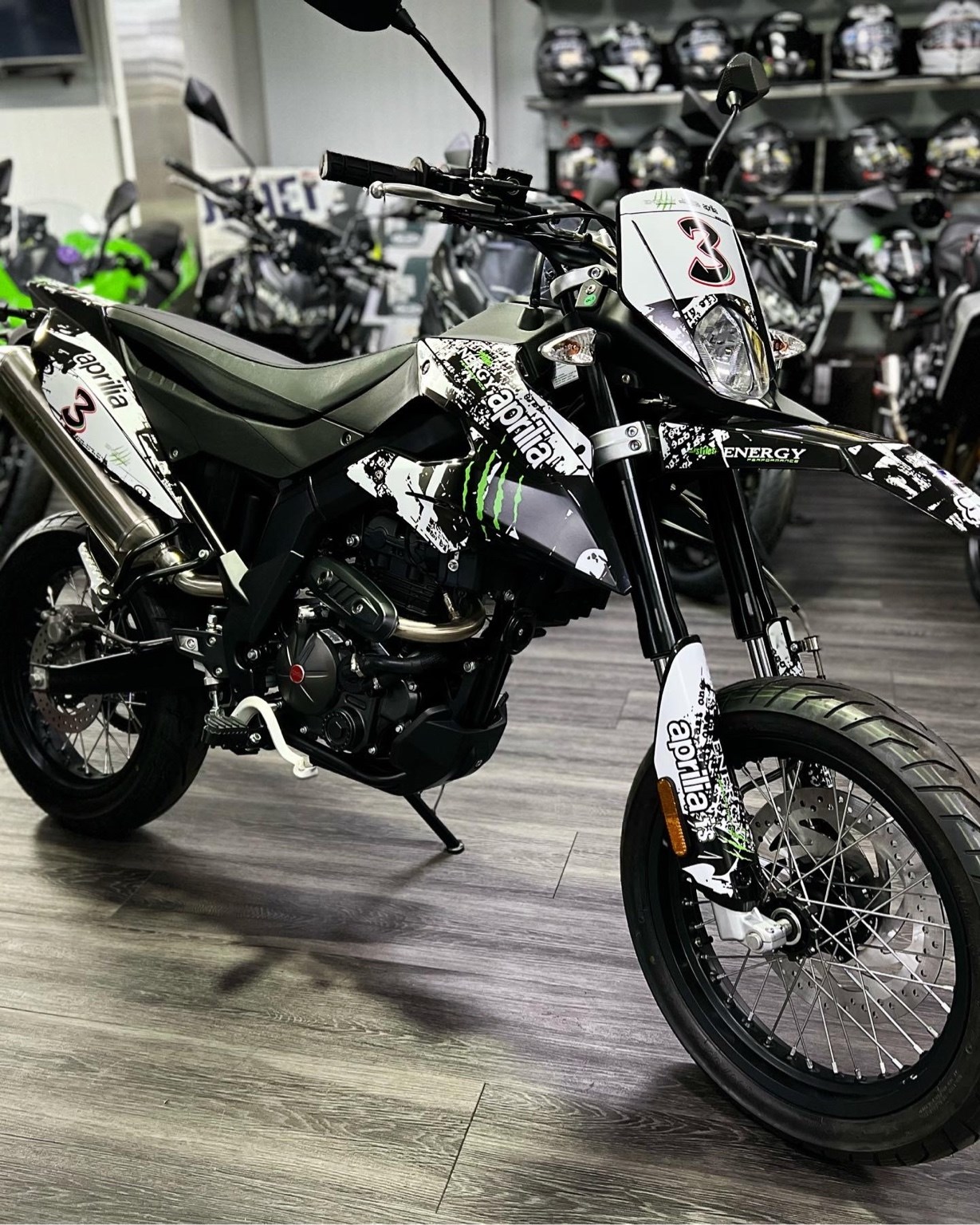 APRILIA SX 125-showroom-element-2