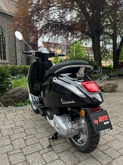 PIAGGIO Vespa 125 Primavera ABS-image-1