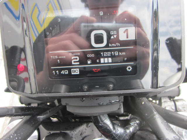 YAMAHA MT-09-image-2