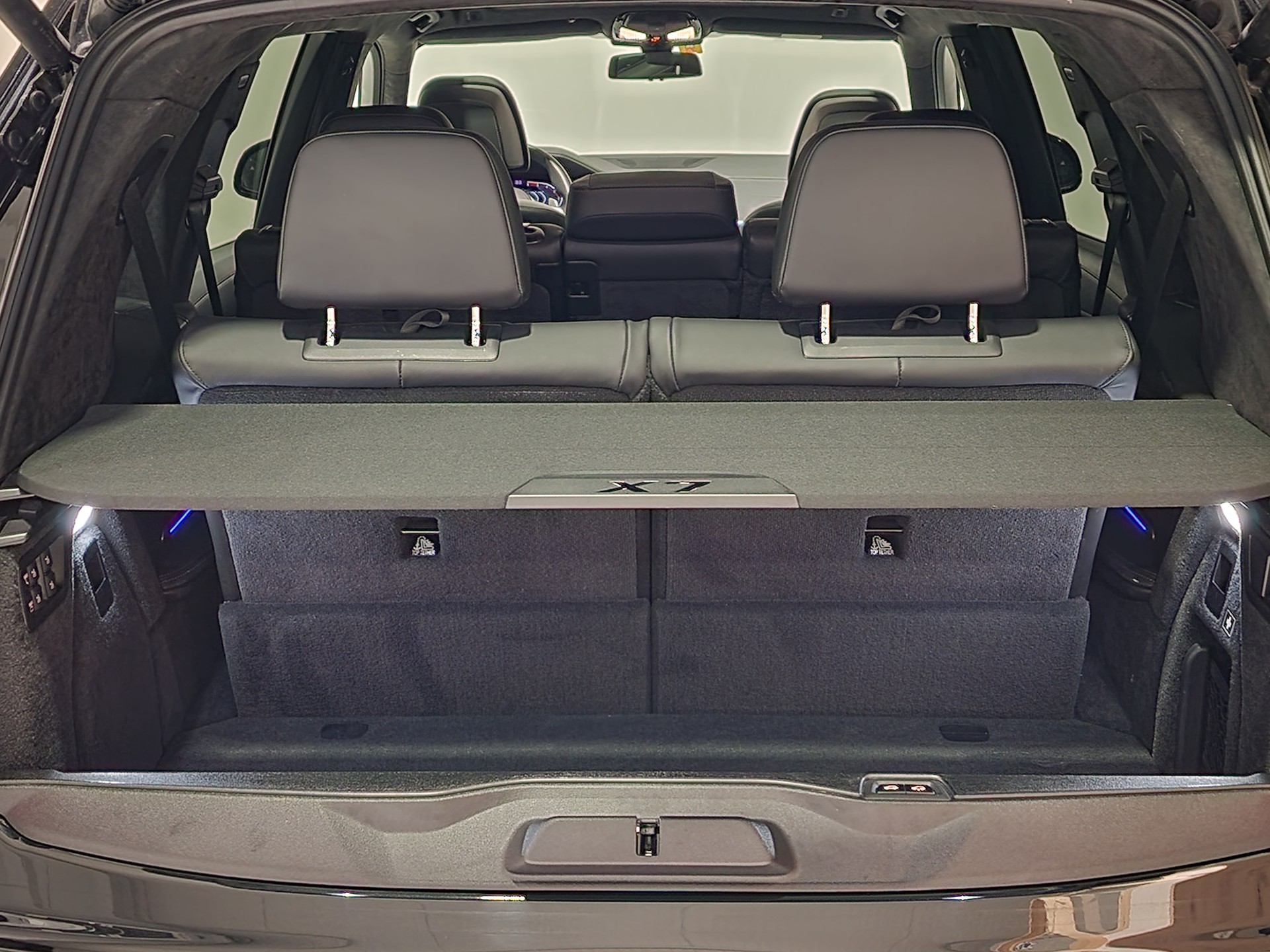 BMW X7 xDrive 30d Steptronic-image-15