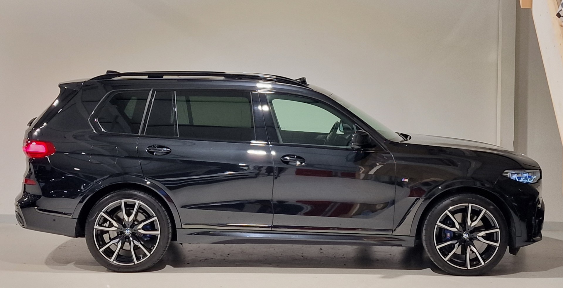 BMW X7 xDrive 30d Steptronic-image-27