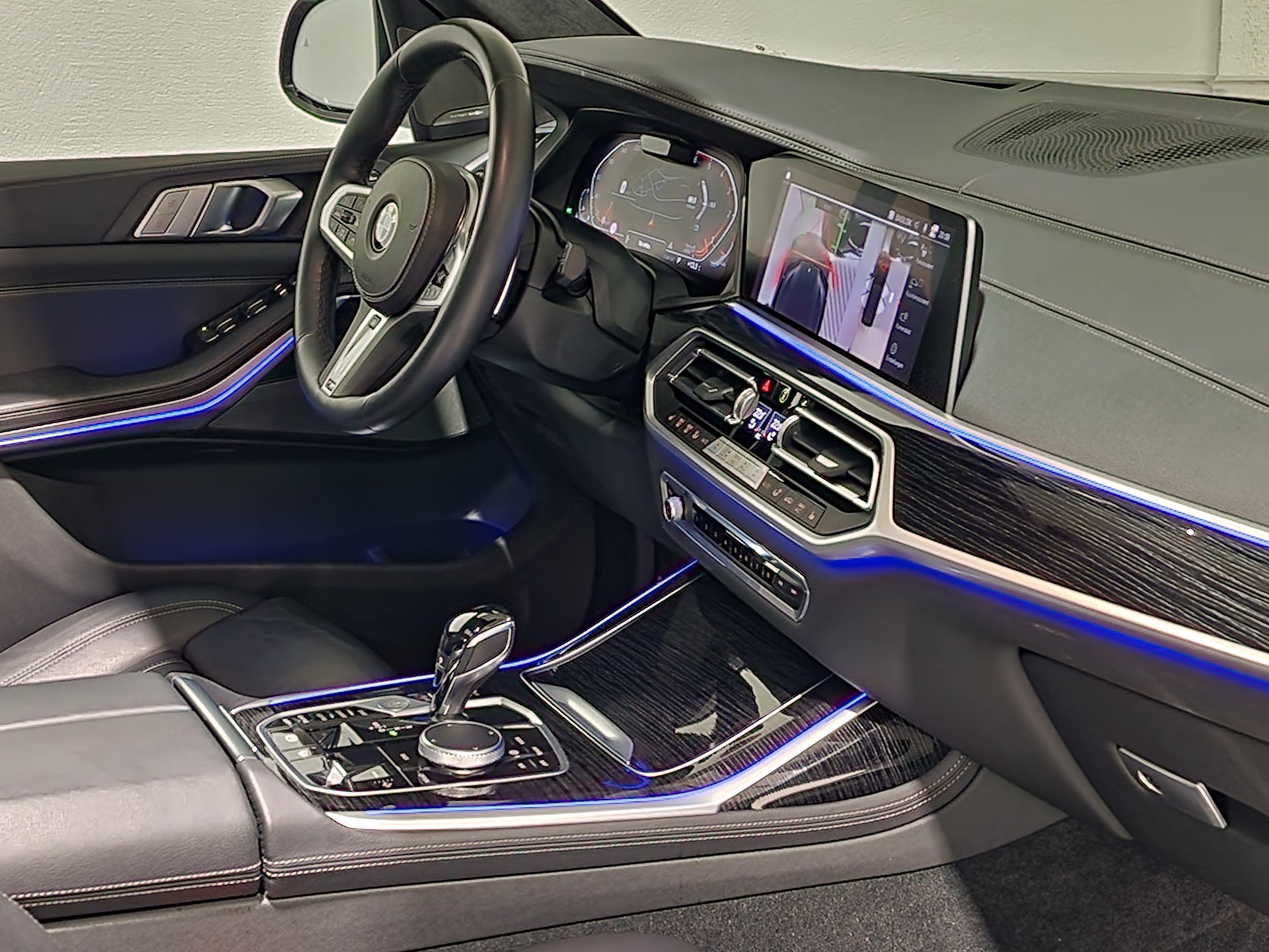 BMW X7 xDrive 30d Steptronic-image-18