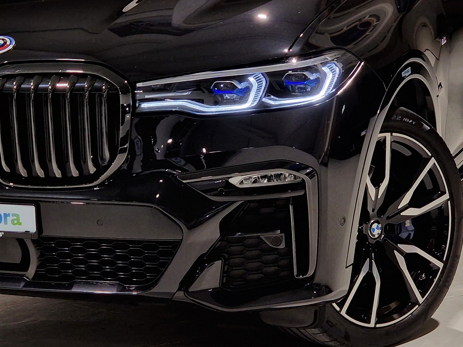 BMW X7 xDrive 30d Steptronic-image-24
