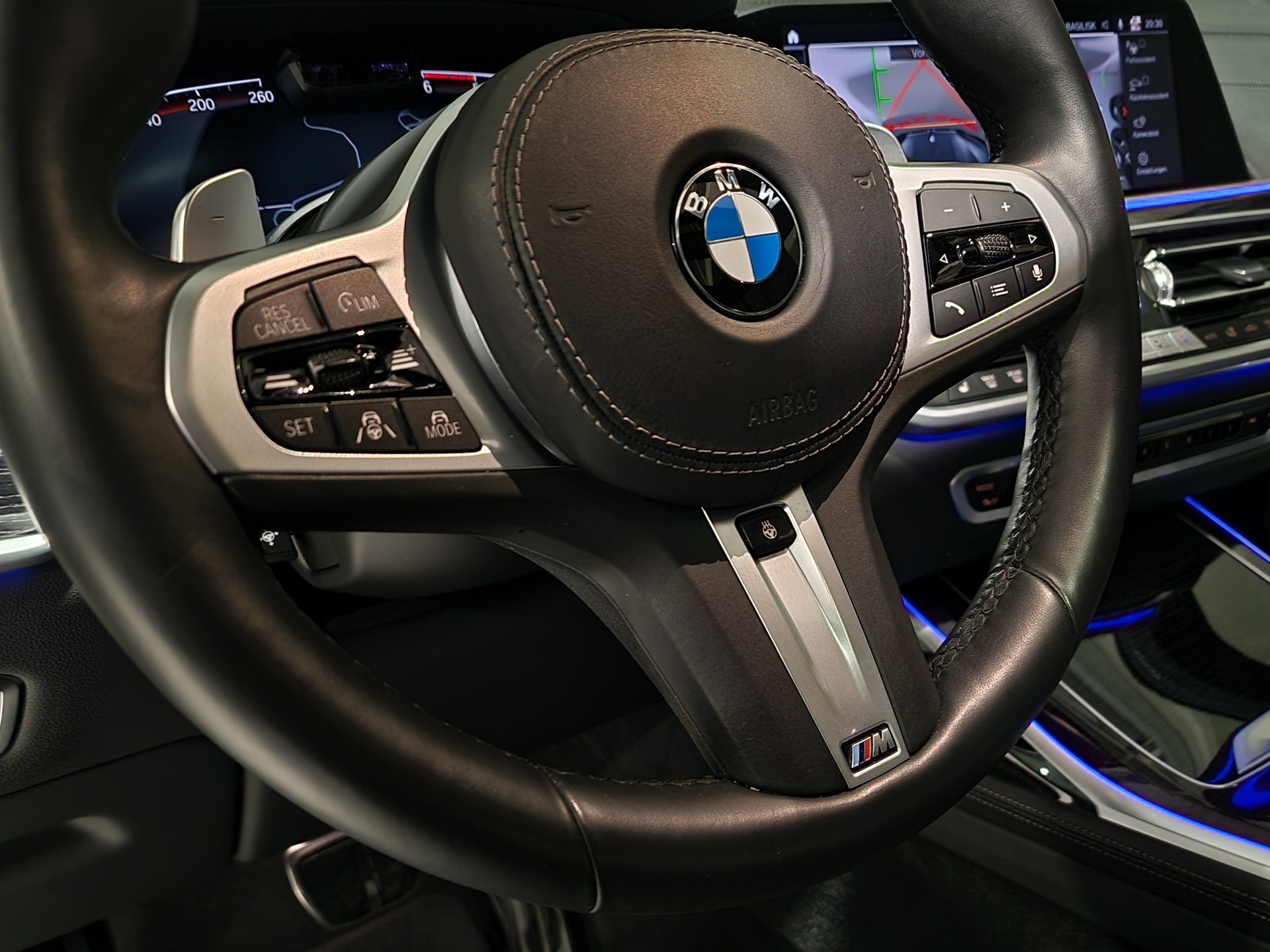 BMW X7 xDrive 30d Steptronic-image-7
