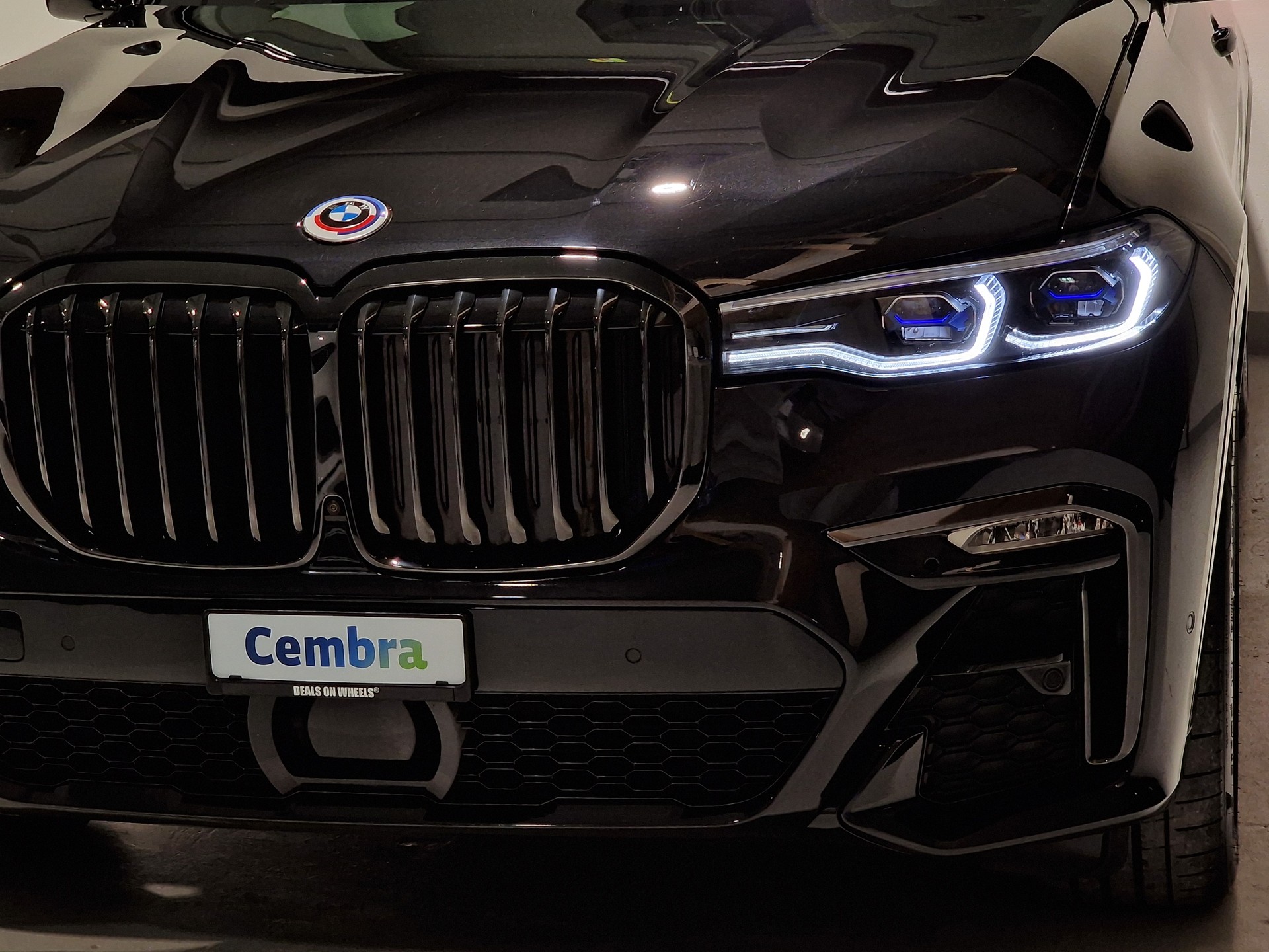 BMW X7 xDrive 30d Steptronic-showroom-element-1