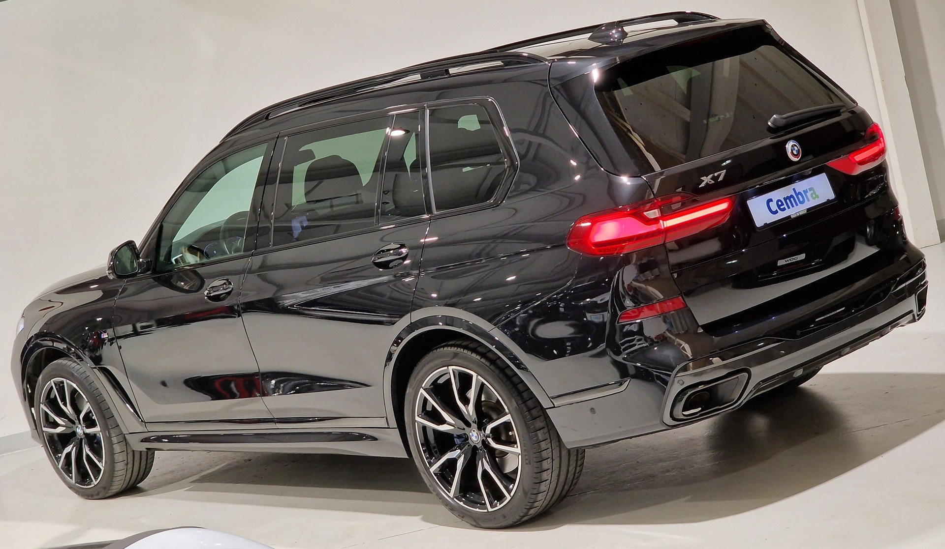 BMW X7 xDrive 30d Steptronic-showroom-element-3