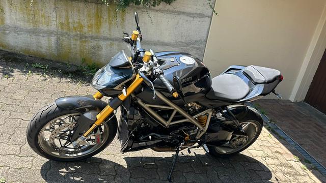 DUCATI Streetfighter 1099 S-image-4
