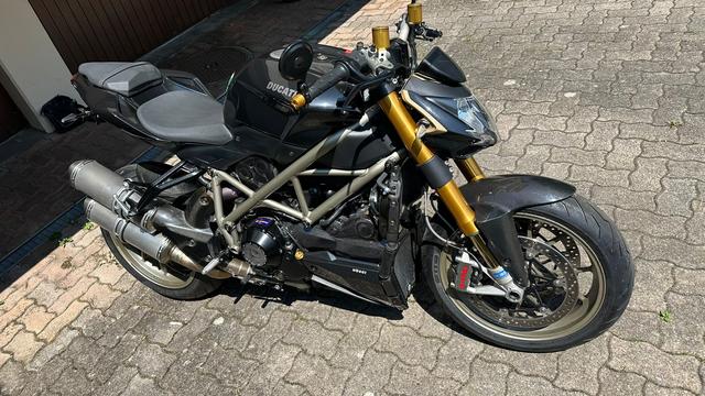 DUCATI Streetfighter 1099 S-image-2