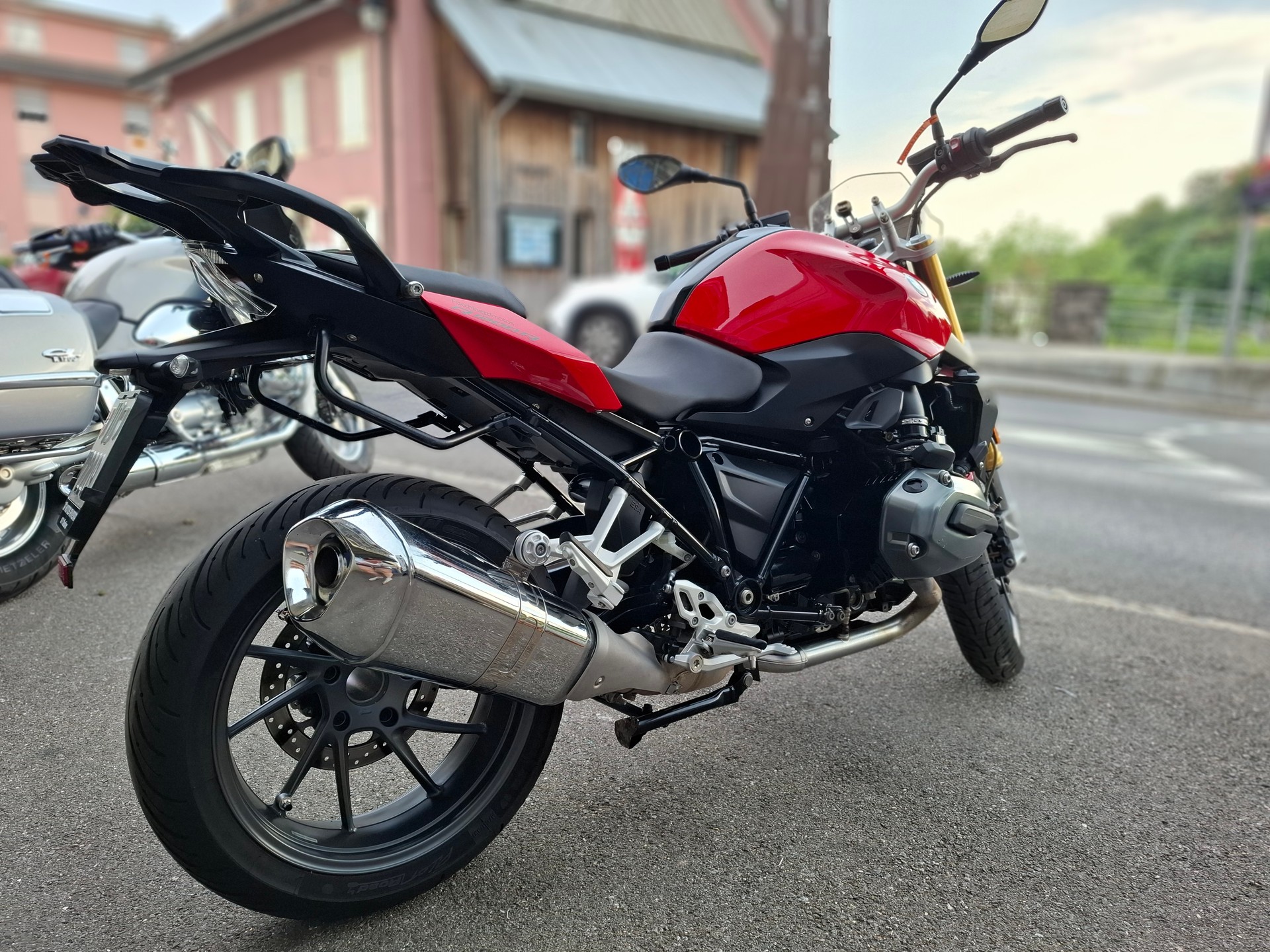 BMW R 1200 R ABS-image-1