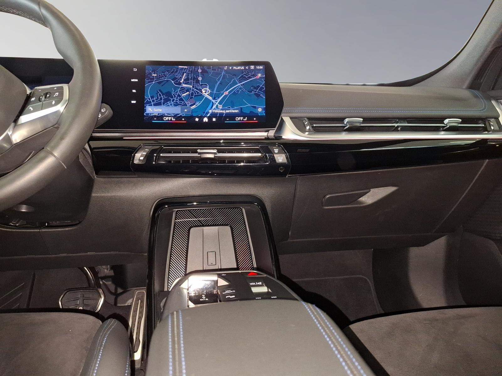 BMW X1 20d xDrive paddles-image-10