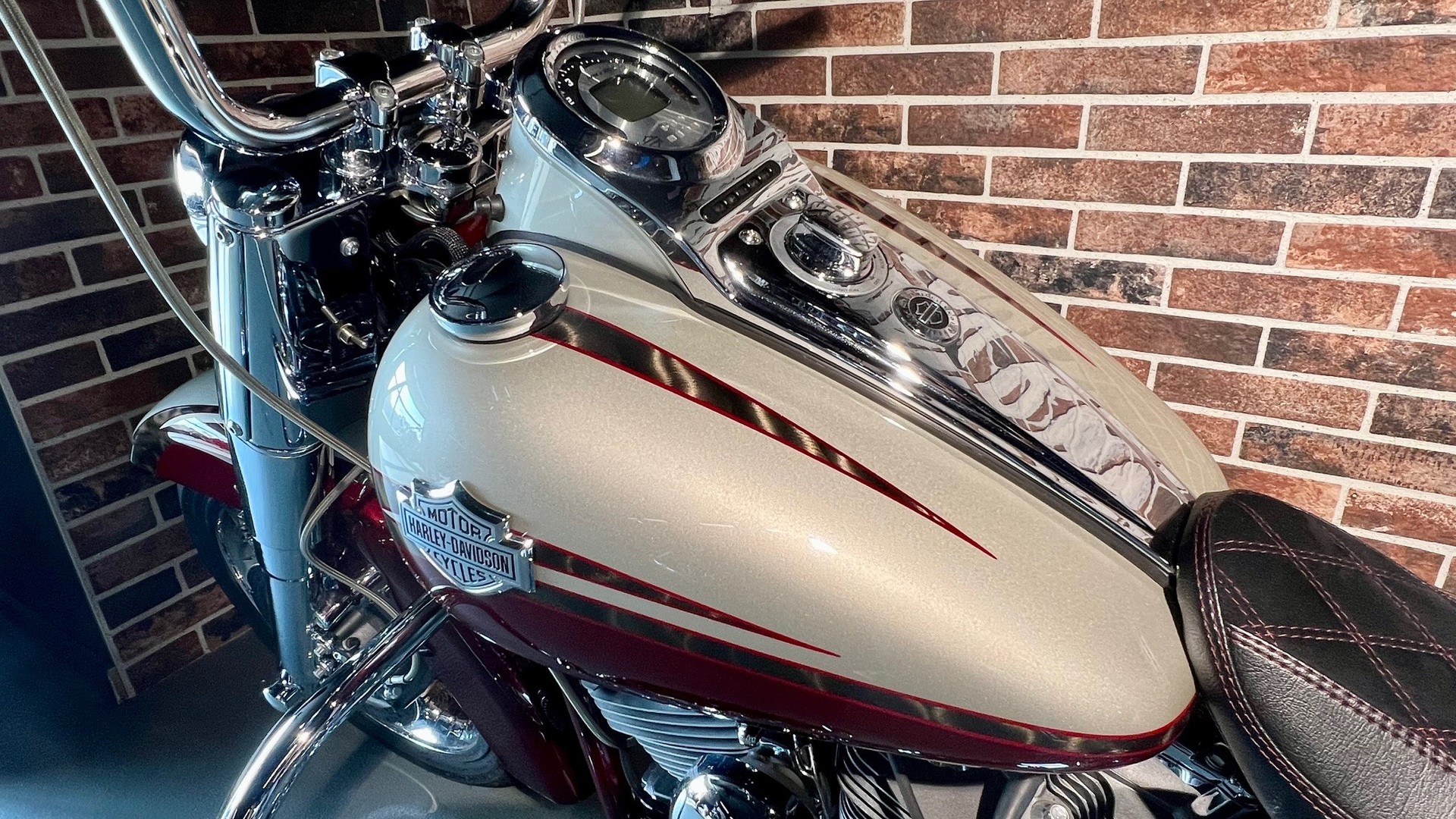 HARLEY-DAVIDSON FLSTSE Softail Convertible CVO-image-7