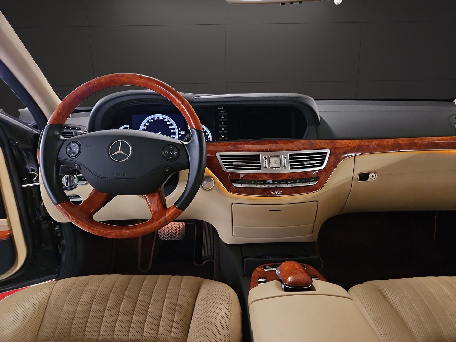 MERCEDES-BENZ S 600 L Automatic-image-9