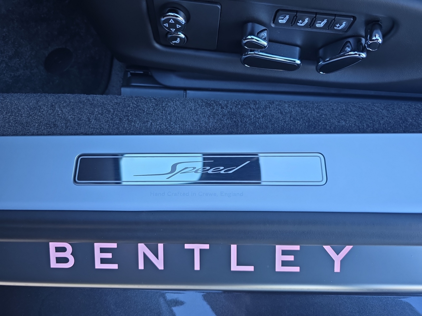 BENTLEY Continental GTC 4.0 V8 PHEV Speed 782 PS/ 1.9 % Leasing möglich-image-16