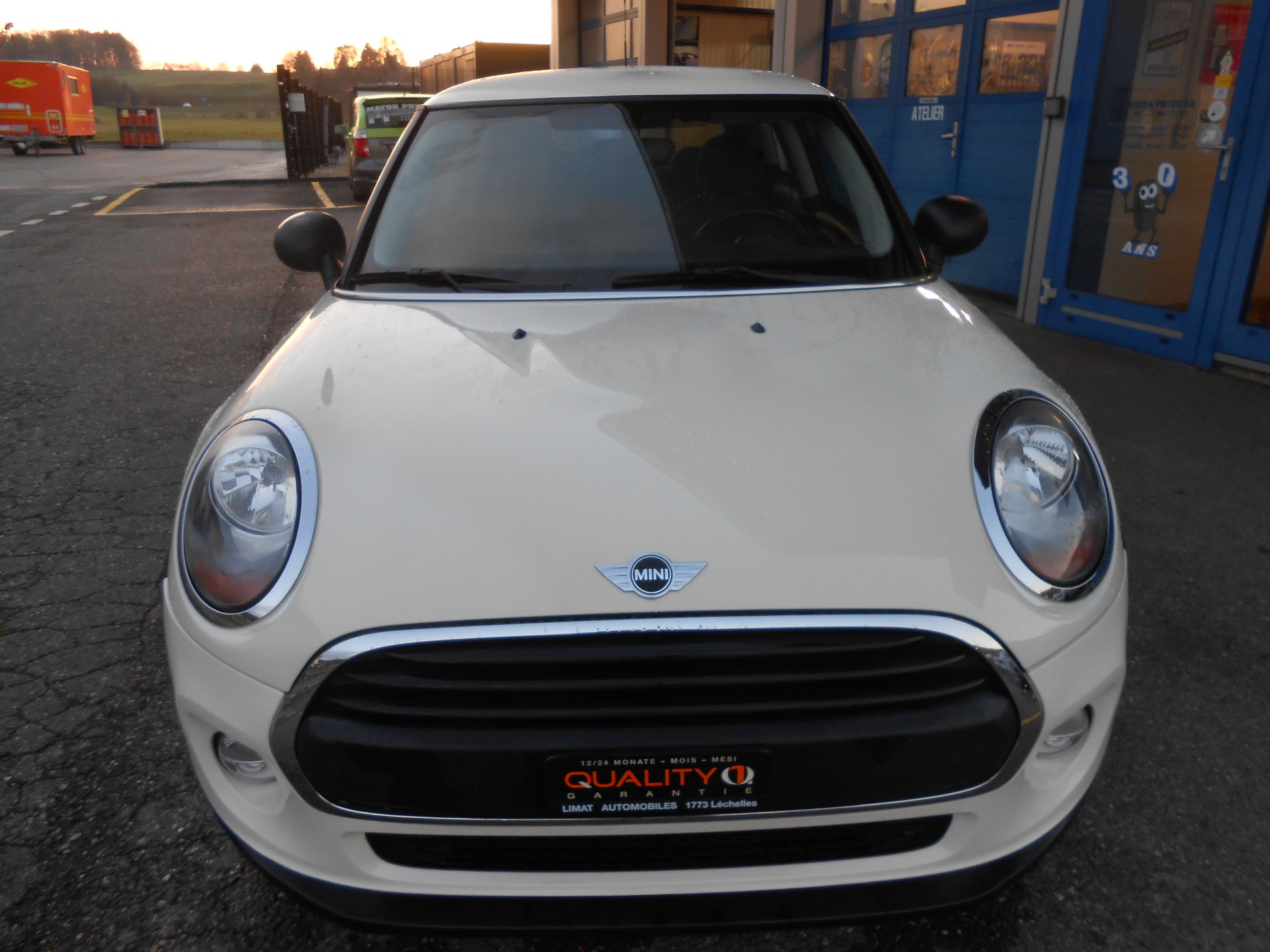 MINI One First Classic Edition-image-1