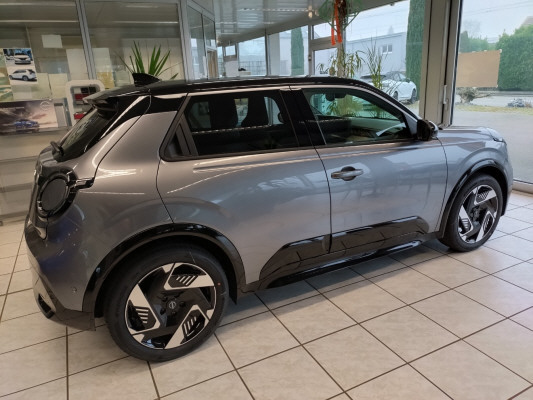 NISSAN Micra 52kWh Evolve-showroom-element-3