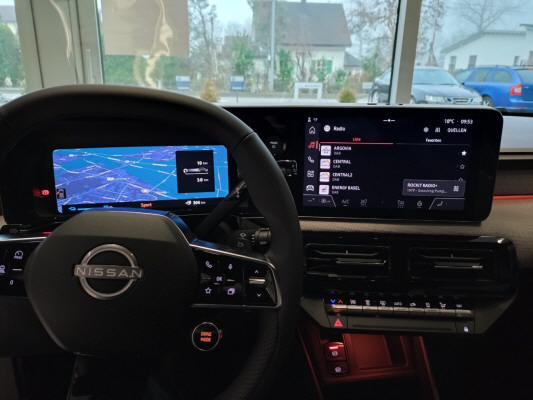 NISSAN Micra 52kWh Evolve-image-9