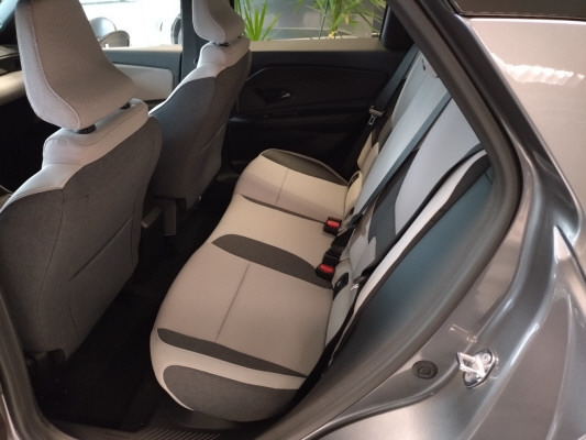 NISSAN Micra 52kWh Evolve-image-7