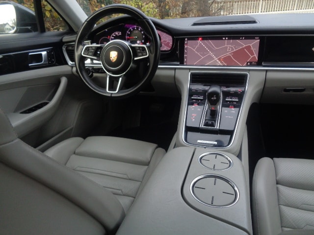 PORSCHE Panamera 4 PDK-image-3