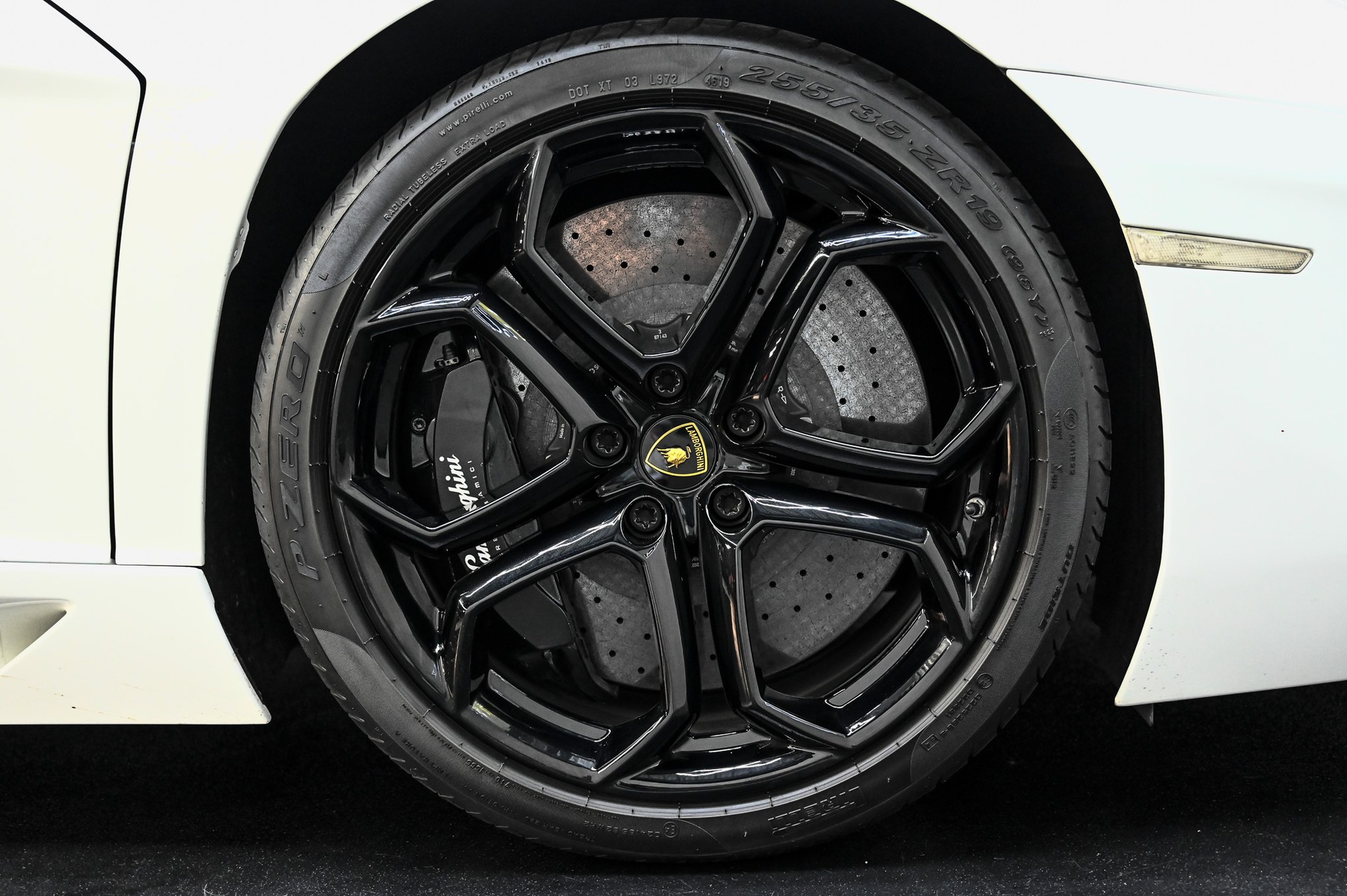 LAMBORGHINI Aventador LP700-4 Coupé E-Gear-image-19