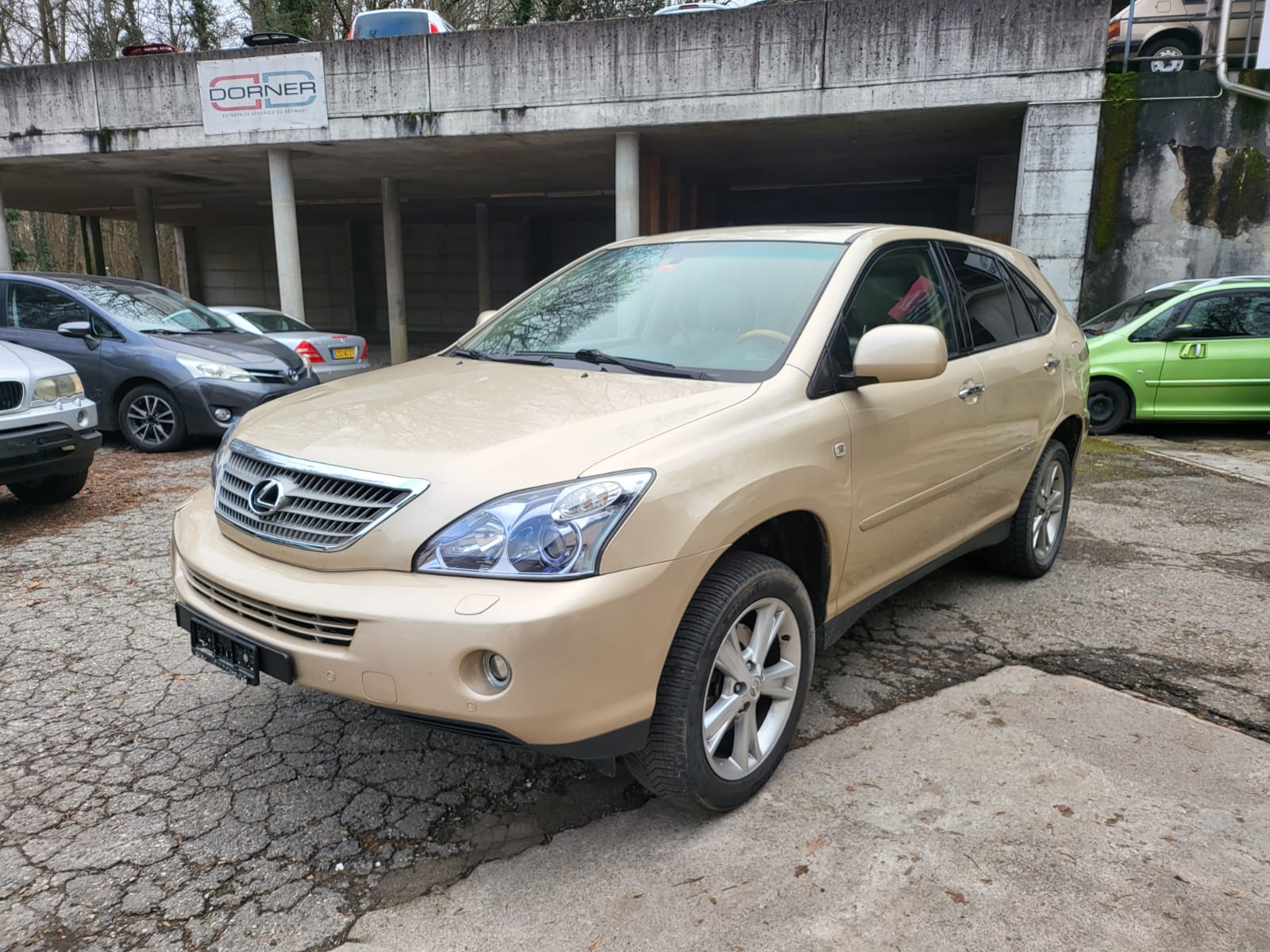 LEXUS RX 400h St.Moritz Business AWD Automatic-image-2