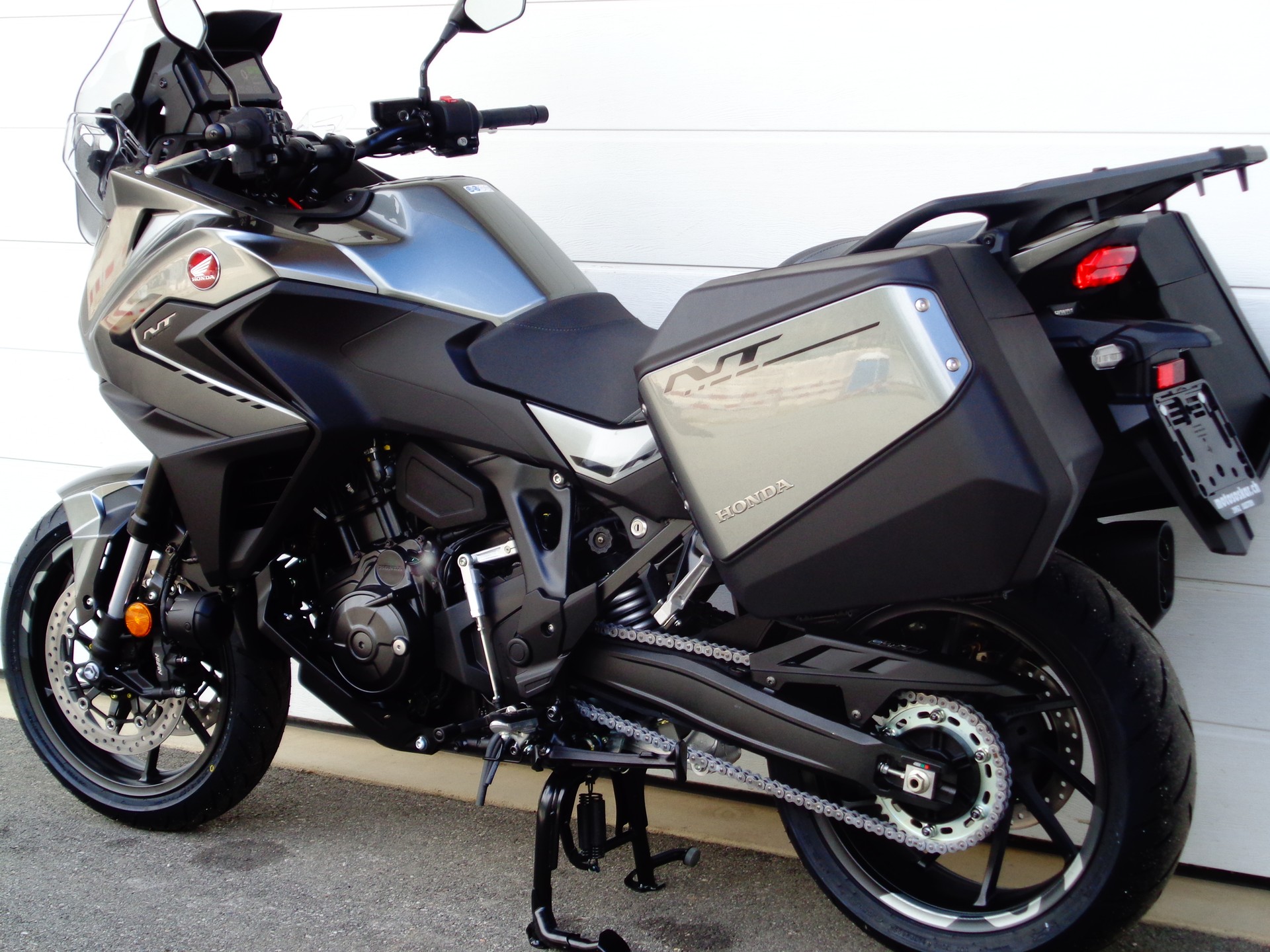 HONDA NT 1100-image-7