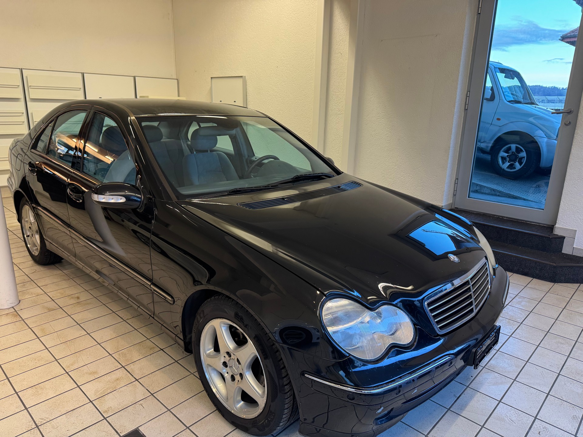 MERCEDES-BENZ C 200 Kompressor Avantgarde-image-3