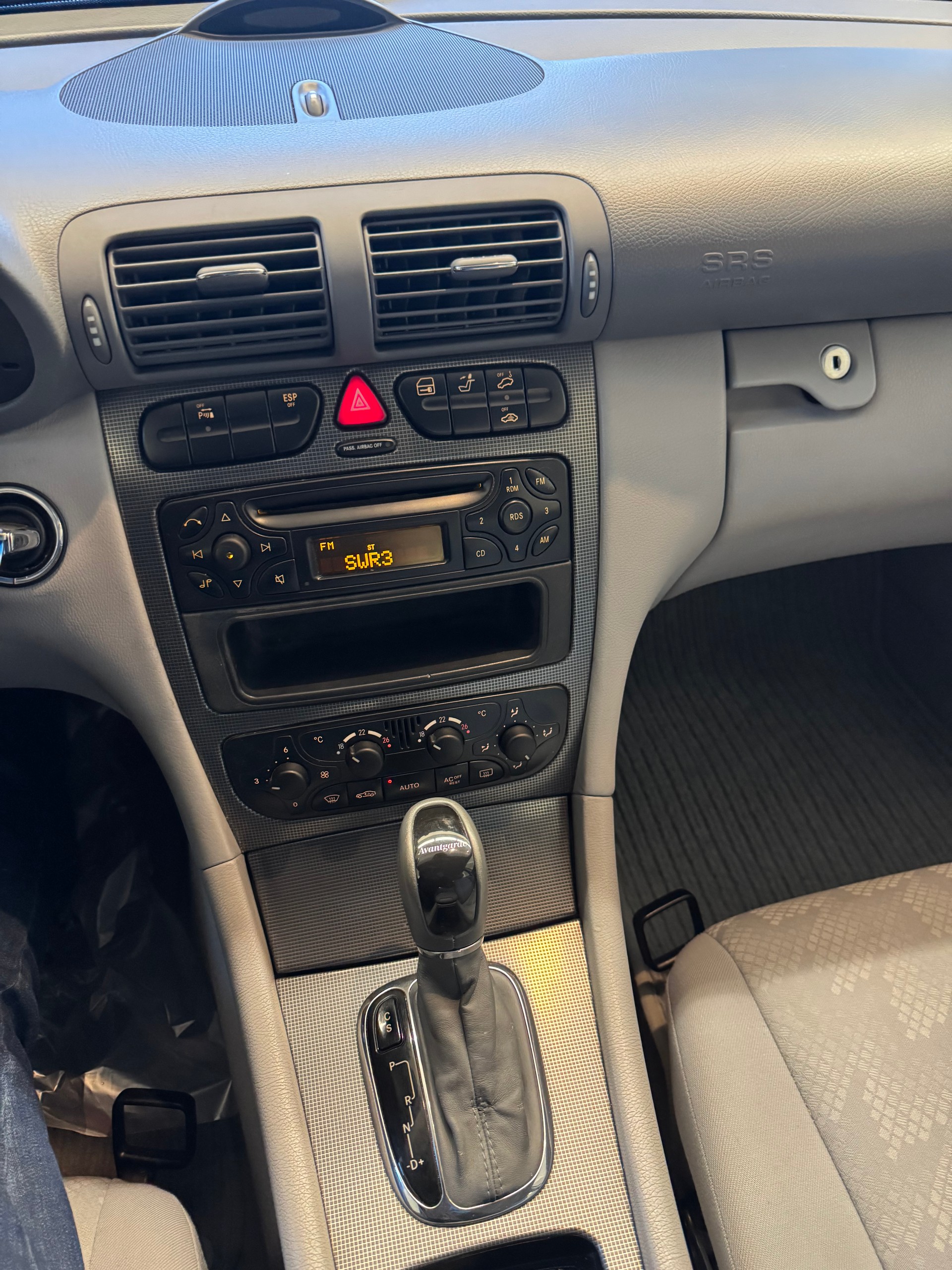 MERCEDES-BENZ C 200 Kompressor Avantgarde-image-9