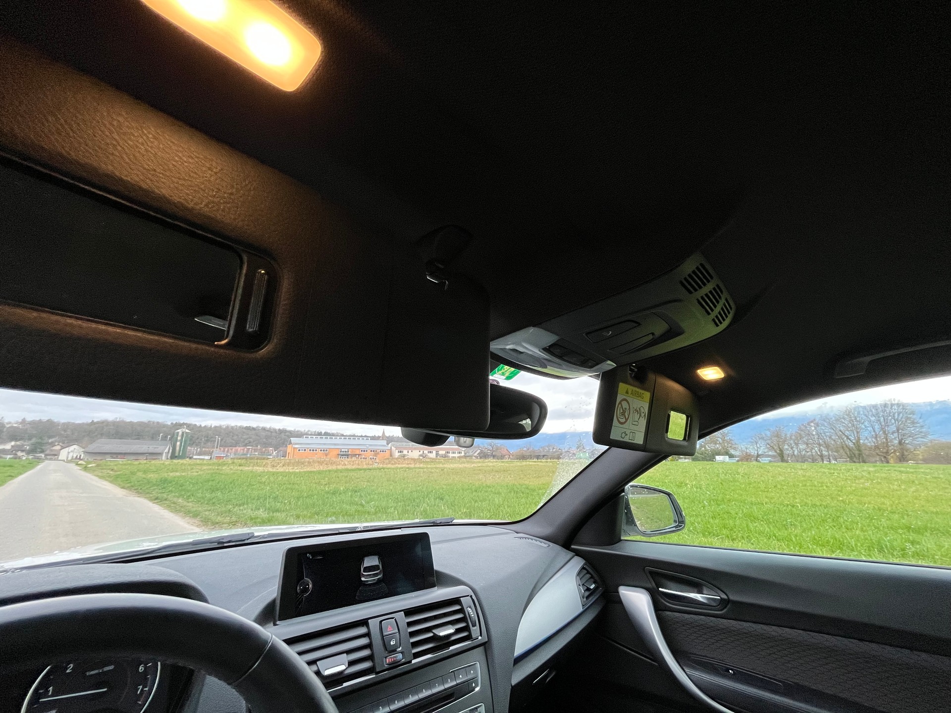 BMW 118i Steptronic M Sport-image-23