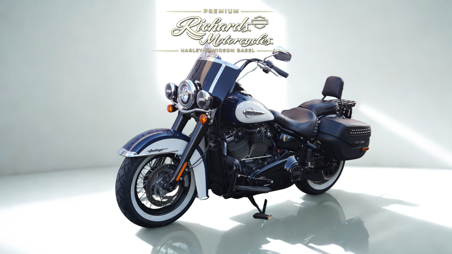 HARLEY-DAVIDSON FLHCS Heritage Classic 114 ABS-image-4