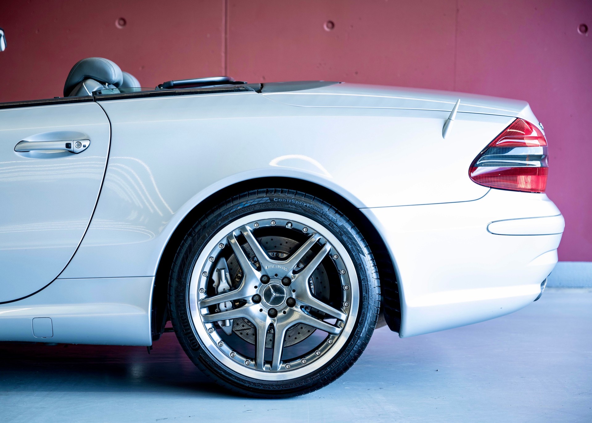 MERCEDES-BENZ SL 65 AMG (Leasing 0.80%, 2nd hand, 100% original, stunning condition, full Mercedes history)-image-9