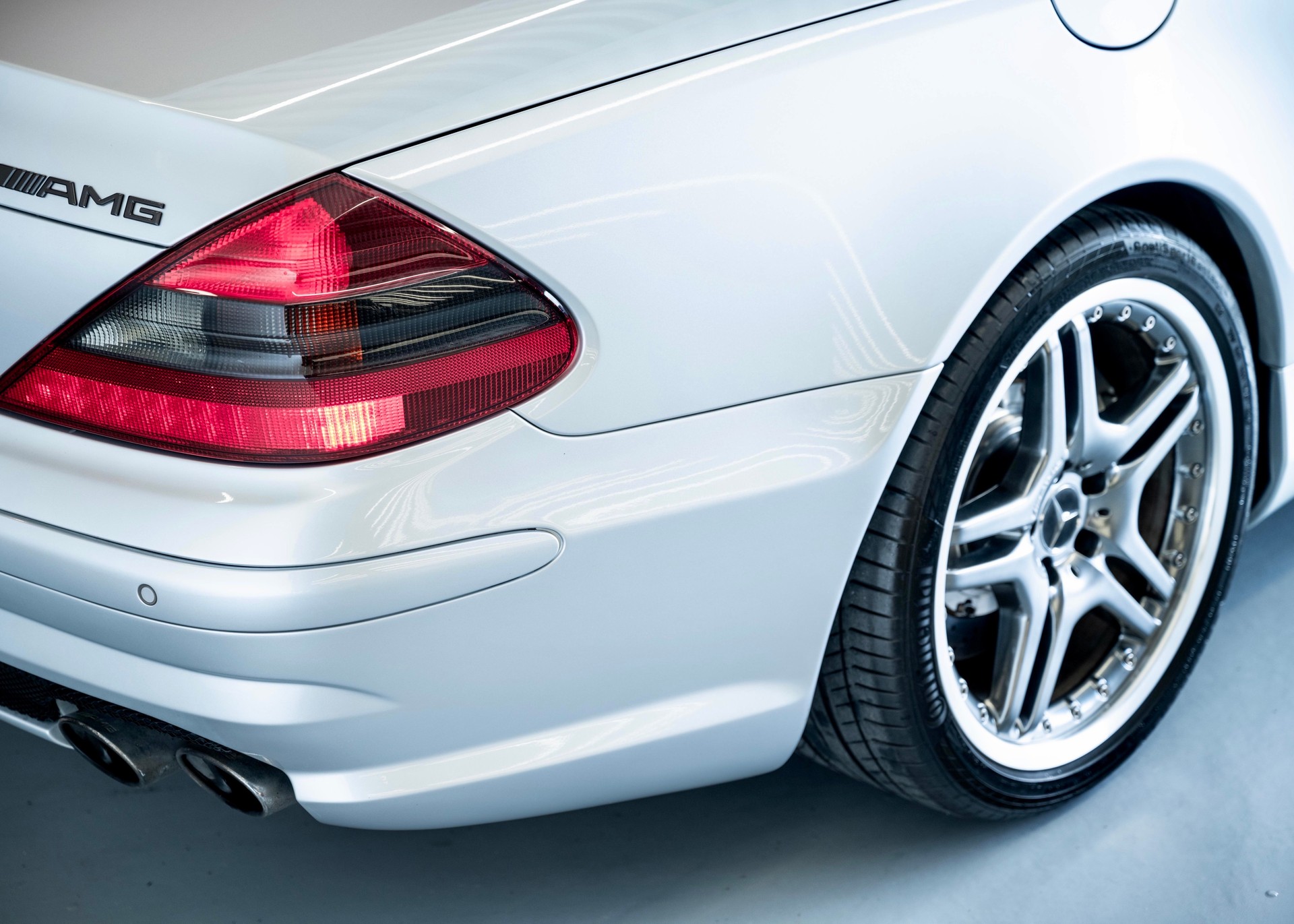 MERCEDES-BENZ SL 65 AMG (Leasing 0.80%, 2nd hand, 100% original, stunning condition, full Mercedes history)-image-13