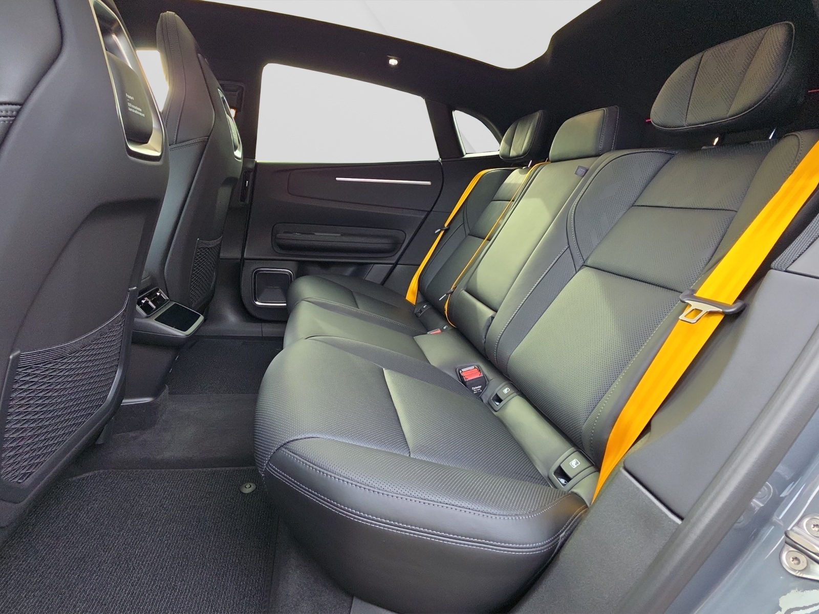 POLESTAR 4 Long Range Dual Motor Performance Plus-image-13