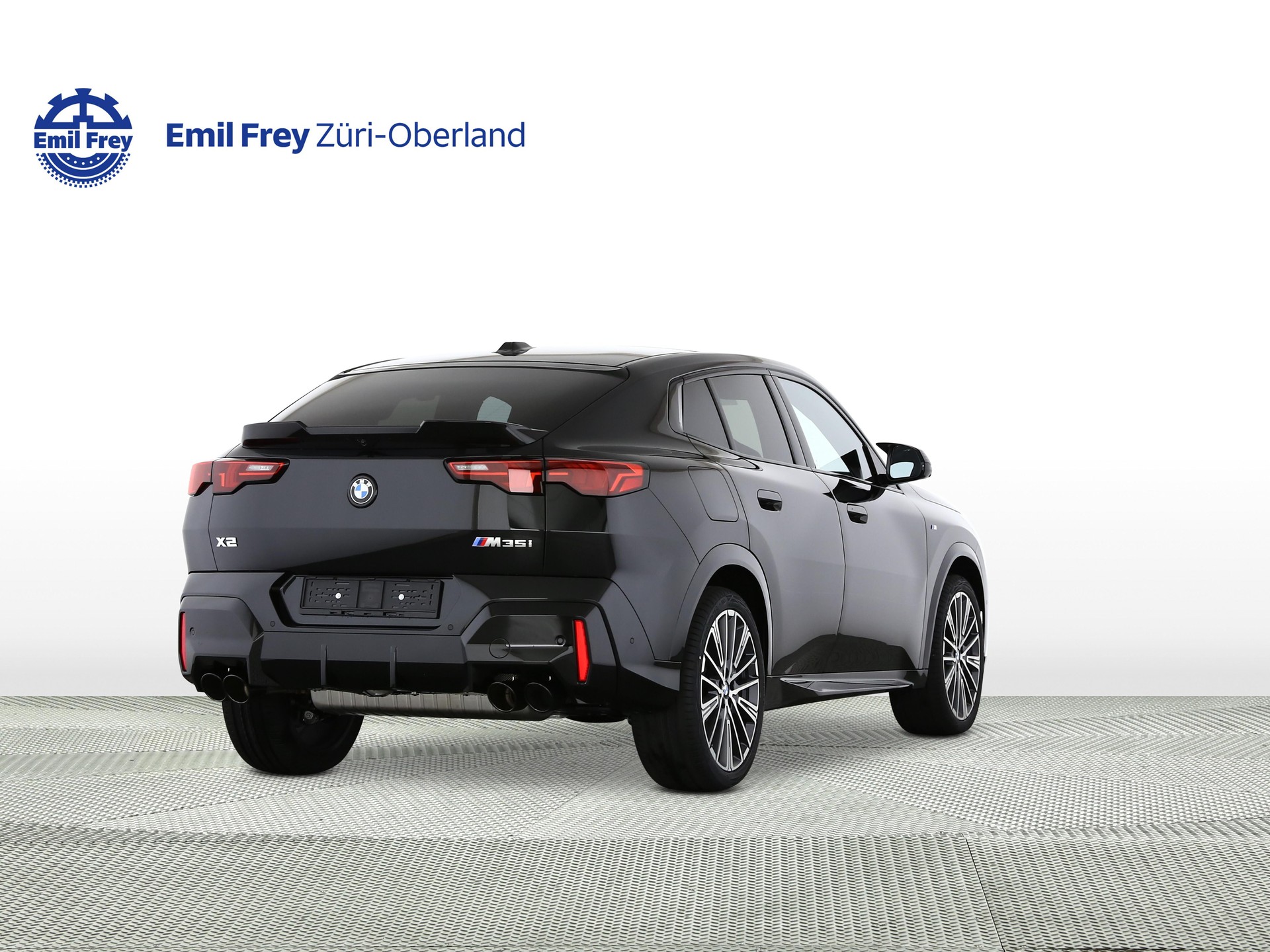 BMW X2 M35i-showroom-element-2