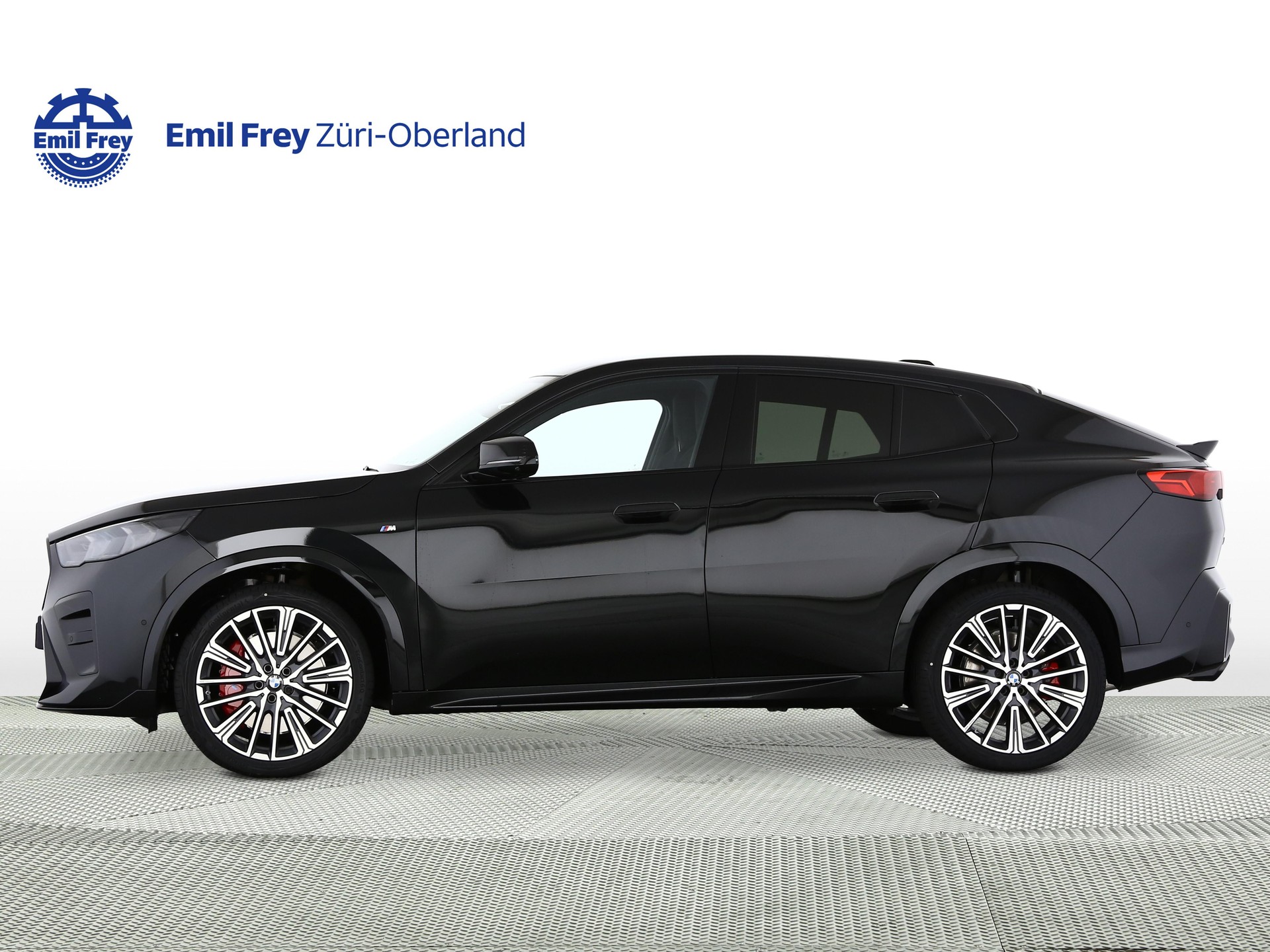 BMW X2 M35i-showroom-element-1