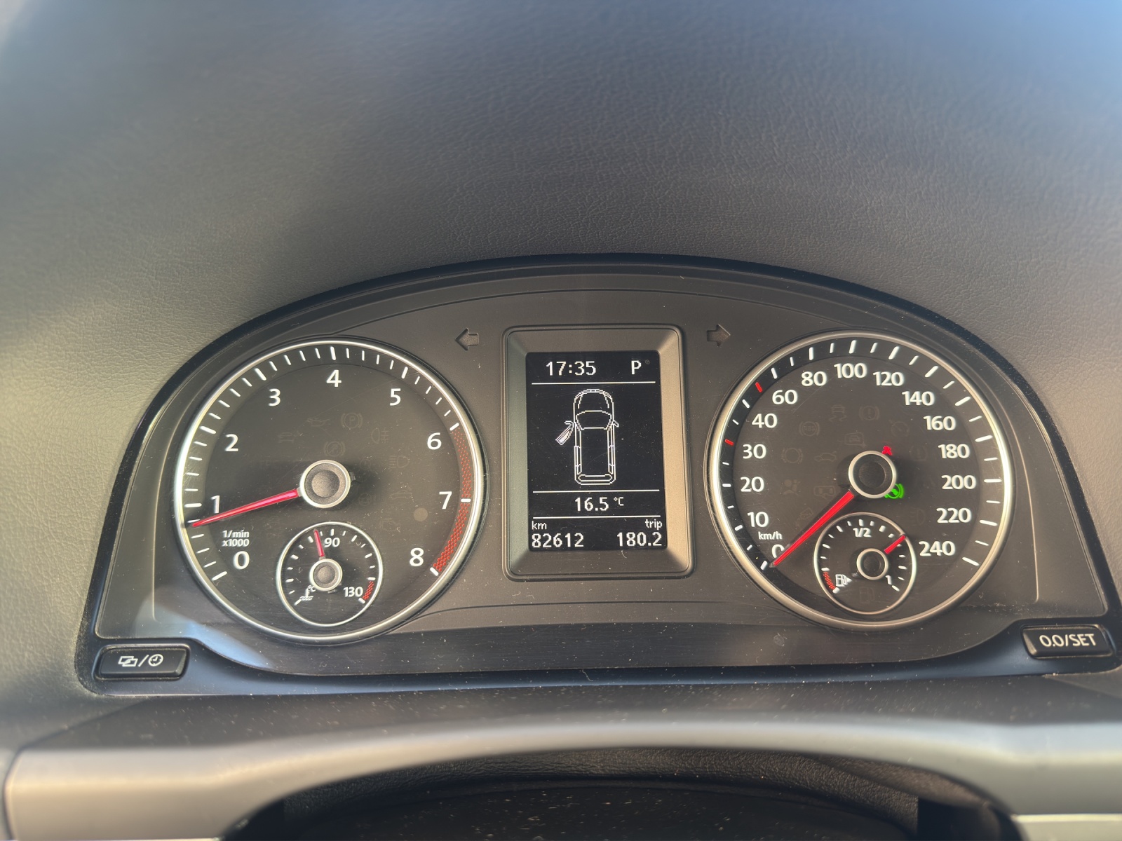 VW Touran 1.4 TSI Start DSG-image-13