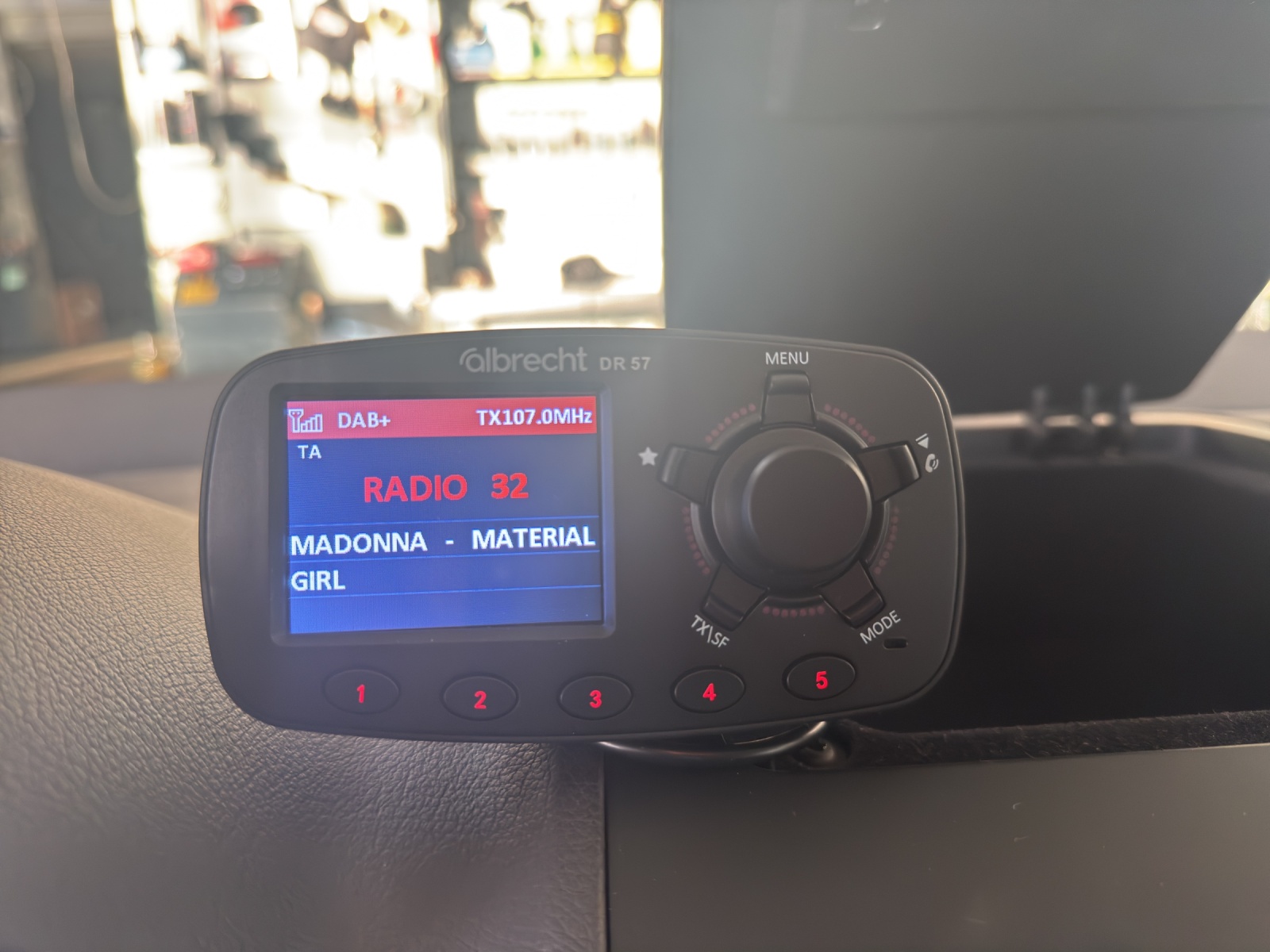 VW Touran 1.4 TSI Start DSG-image-22