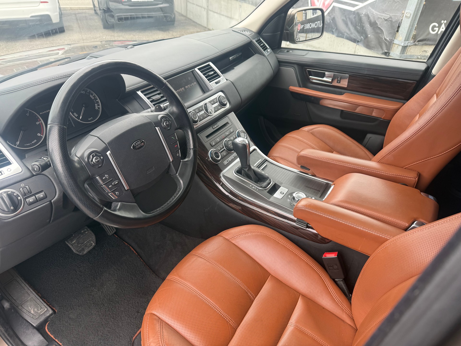 LAND ROVER Range Rover Sport 3.0 TDV6 HSE Automatic-image-7