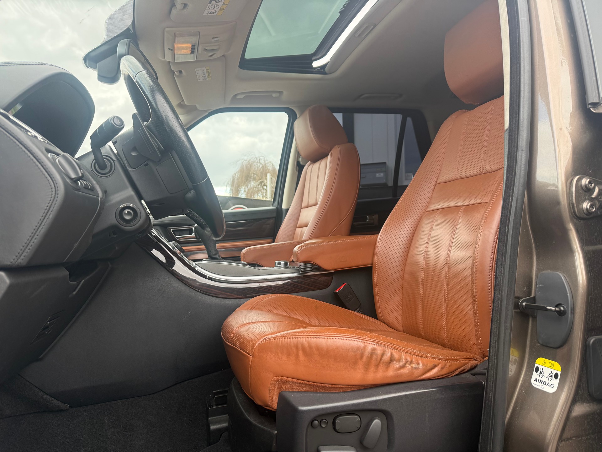 LAND ROVER Range Rover Sport 3.0 TDV6 HSE Automatic-image-8