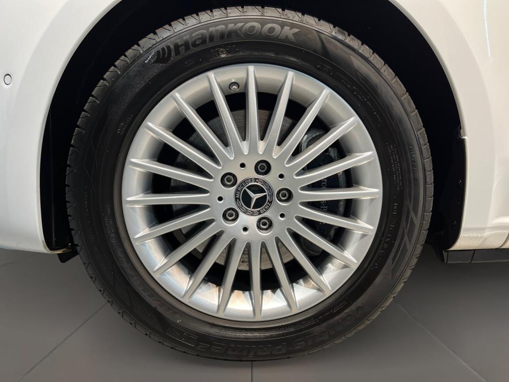 MERCEDES-BENZ V250d L Exclusive 9G-Tronic PANO Distronic Elec.Tür-image-11
