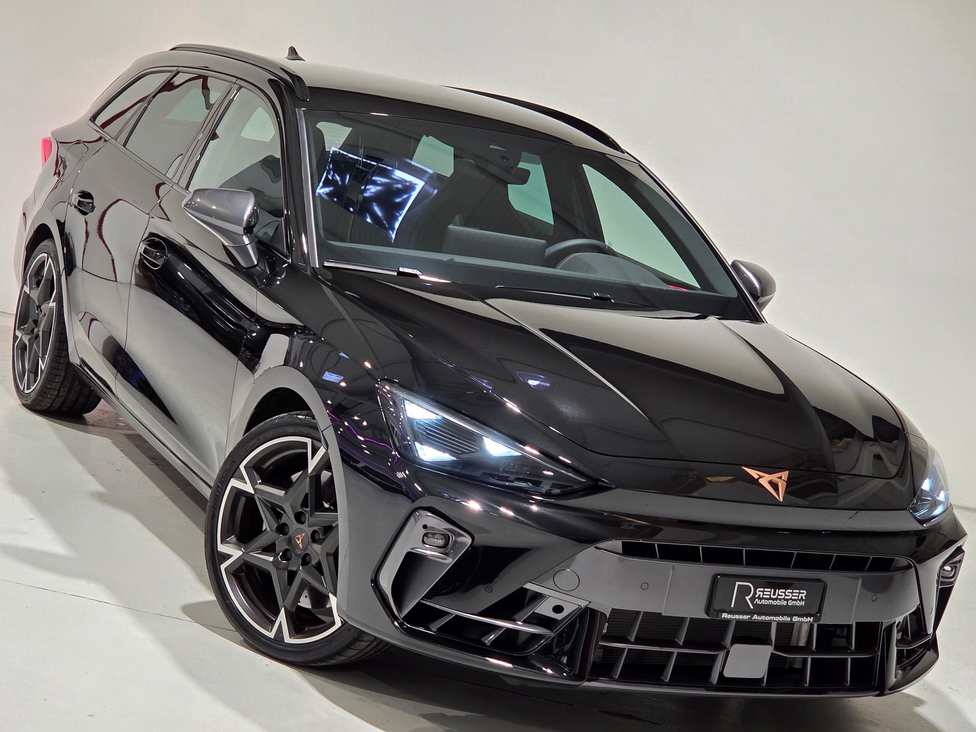 CUPRA LEON ST 2.0 TSI VZ DSG 4Drive, Werksgarantie bis 07.2030-image-27