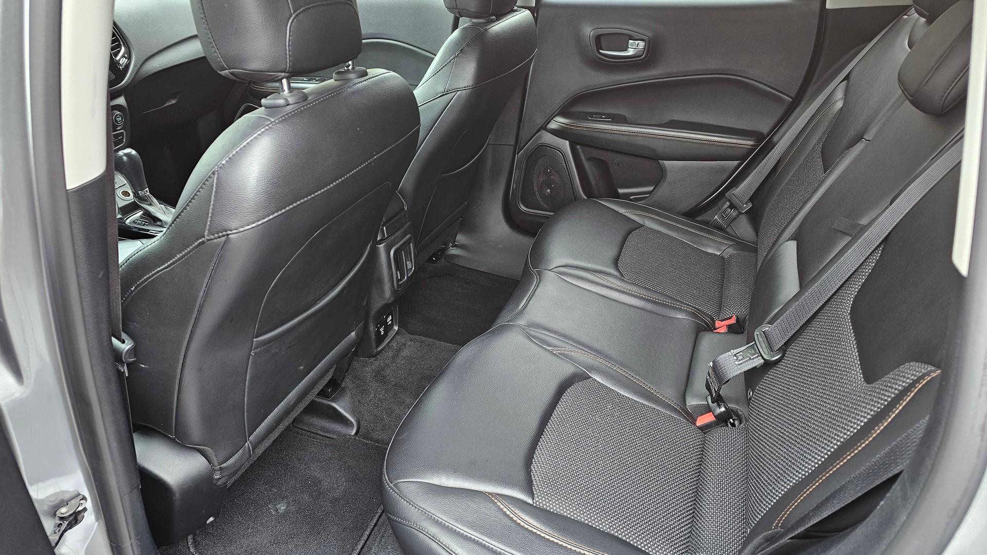 JEEP Compass 2.0CRD Limited AWD 9ATX-image-9