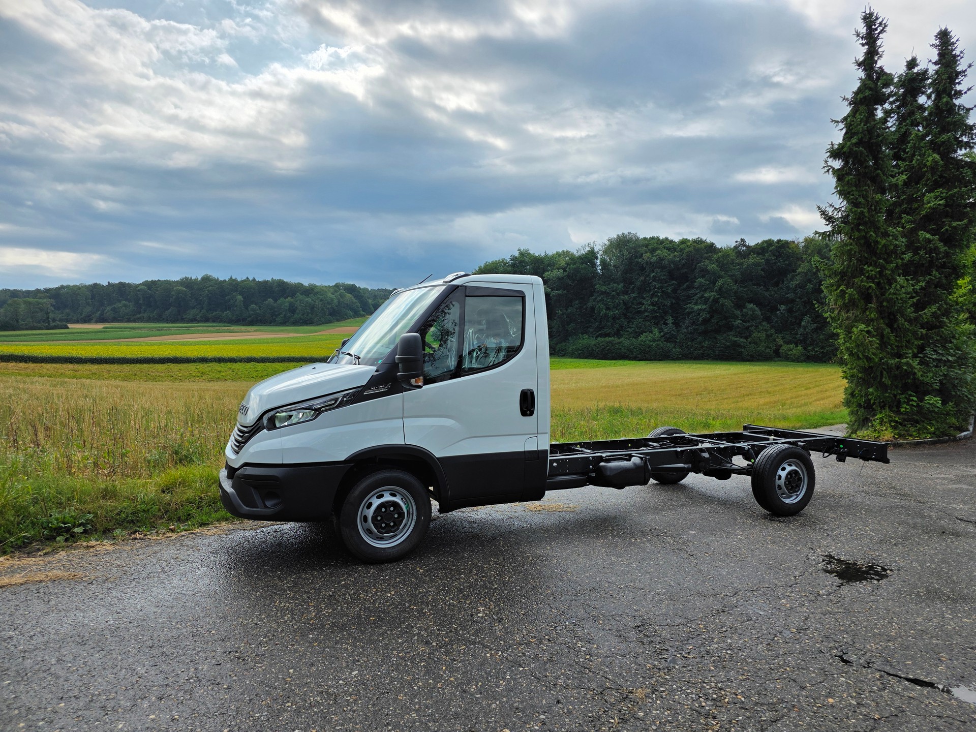 IVECO 35 S 18H A8-image-1